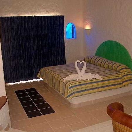 Villa Amanecer Плая дел Кармен Екстериор снимка